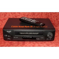 Sharp VC-H810u VHS w. remote Sharp VC-H810u VHS w. remote